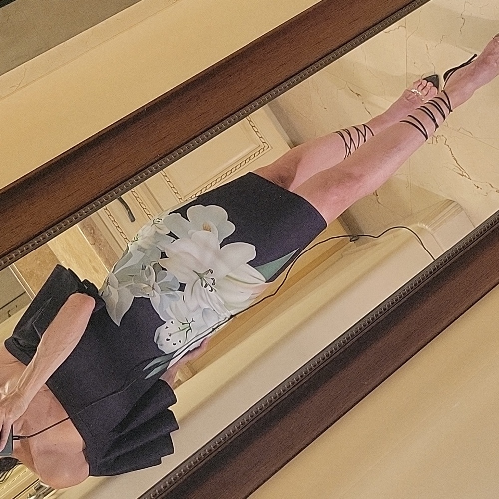 Elegant Off-Shoulder Black Floral Dress, XS